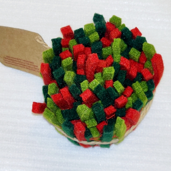 NEW Crate and Barrel Red and Green Felt Scarf Christmas Tree Garland 6 ft - Picture 5 of 6